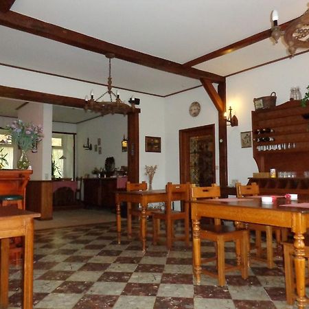 Hotel Gai-Sejour Ла-Рош-ан-Арден Экстерьер фото